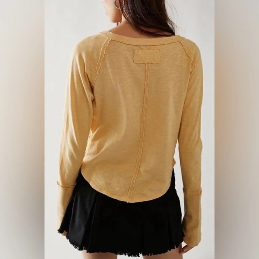 Like New Free People We The Free Hailey Deep V-Neck Long Bell Sleeve Top - Picture 4 of 5